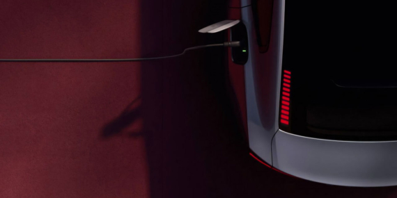 Volvo ES90: Yenilikçi Teknoloji ile 700 Km’ye Kadar Menzil Sunan Yeni Dönem